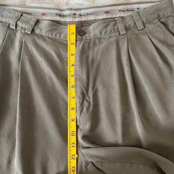 Tommy Bahama Men’s 100% Silk Pleated Shorts Green Size 38 - Picture 8 of 8